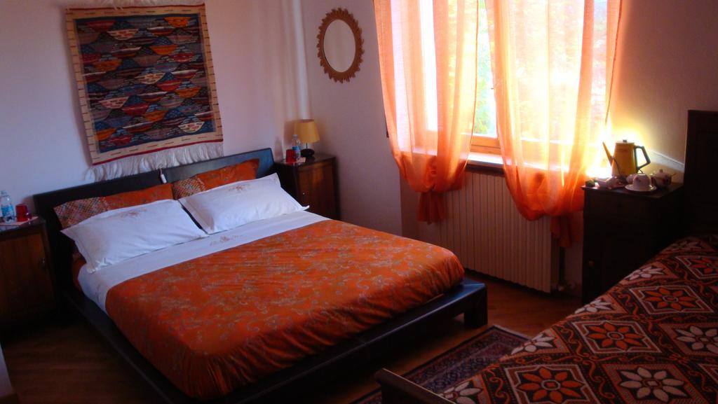 Il Melograno Bed & Breakfast Borgo San Dalmazzo Oda fotoğraf